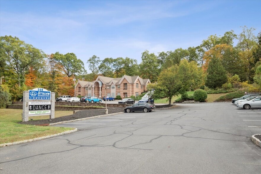 258 King George Rd, Warren, NJ for sale - Building Photo - Image 3 of 23