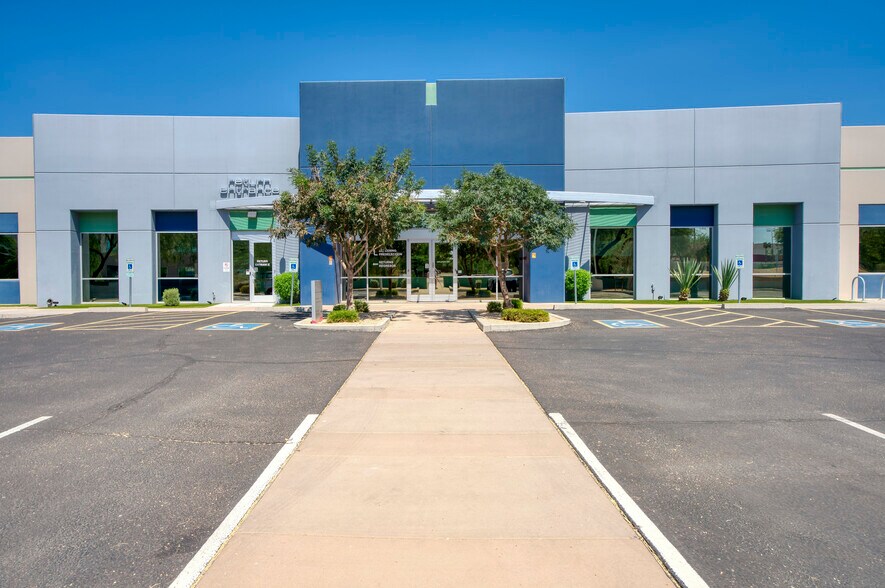 5005 S Wendler Dr, Tempe, AZ à vendre - Photo du bâtiment - Image 1 de 11