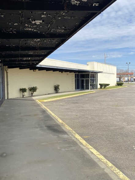 1241-1247 Gordon Hwy, Augusta, GA à vendre - Photo du bâtiment - Image 2 de 13