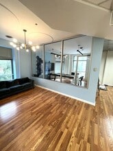 650 N Dearborn St, Chicago, IL for lease Interior Photo- Image 2 of 6