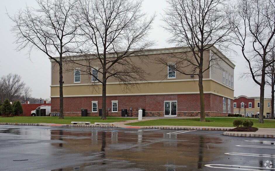 136-150 State Route 31, Flemington, NJ à louer - Photo du bâtiment - Image 3 de 9
