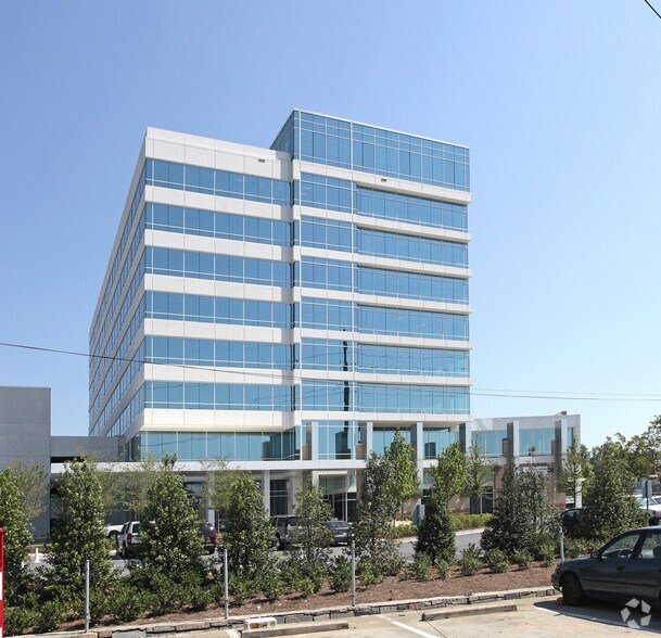 1800 Howell Mill Rd, Atlanta, GA à louer - Photo du bâtiment - Image 3 de 15