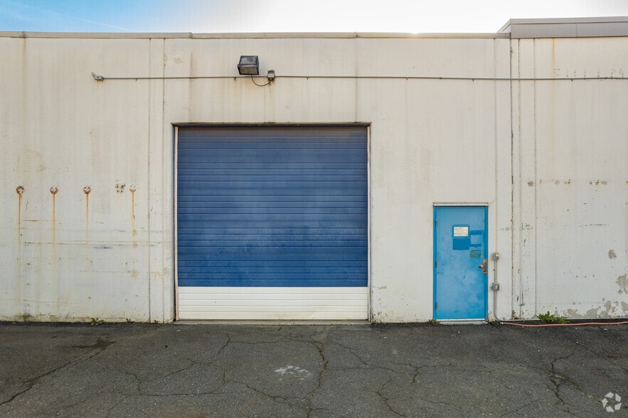 5805 SW Hood Ave, Portland, OR for lease - Building Photo - Image 3 of 33