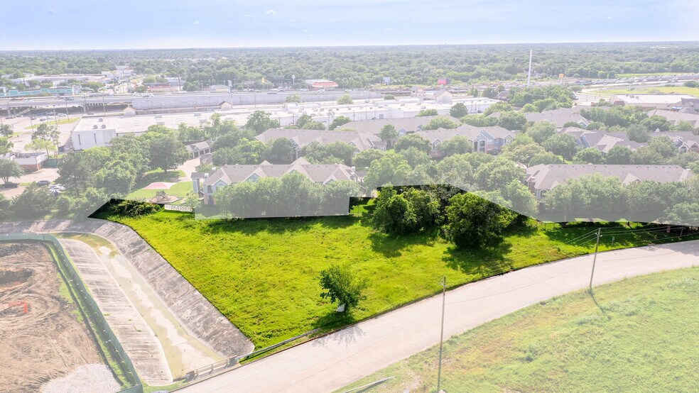 N Wesley, League City, TX à vendre - Photo du bâtiment - Image 2 de 11