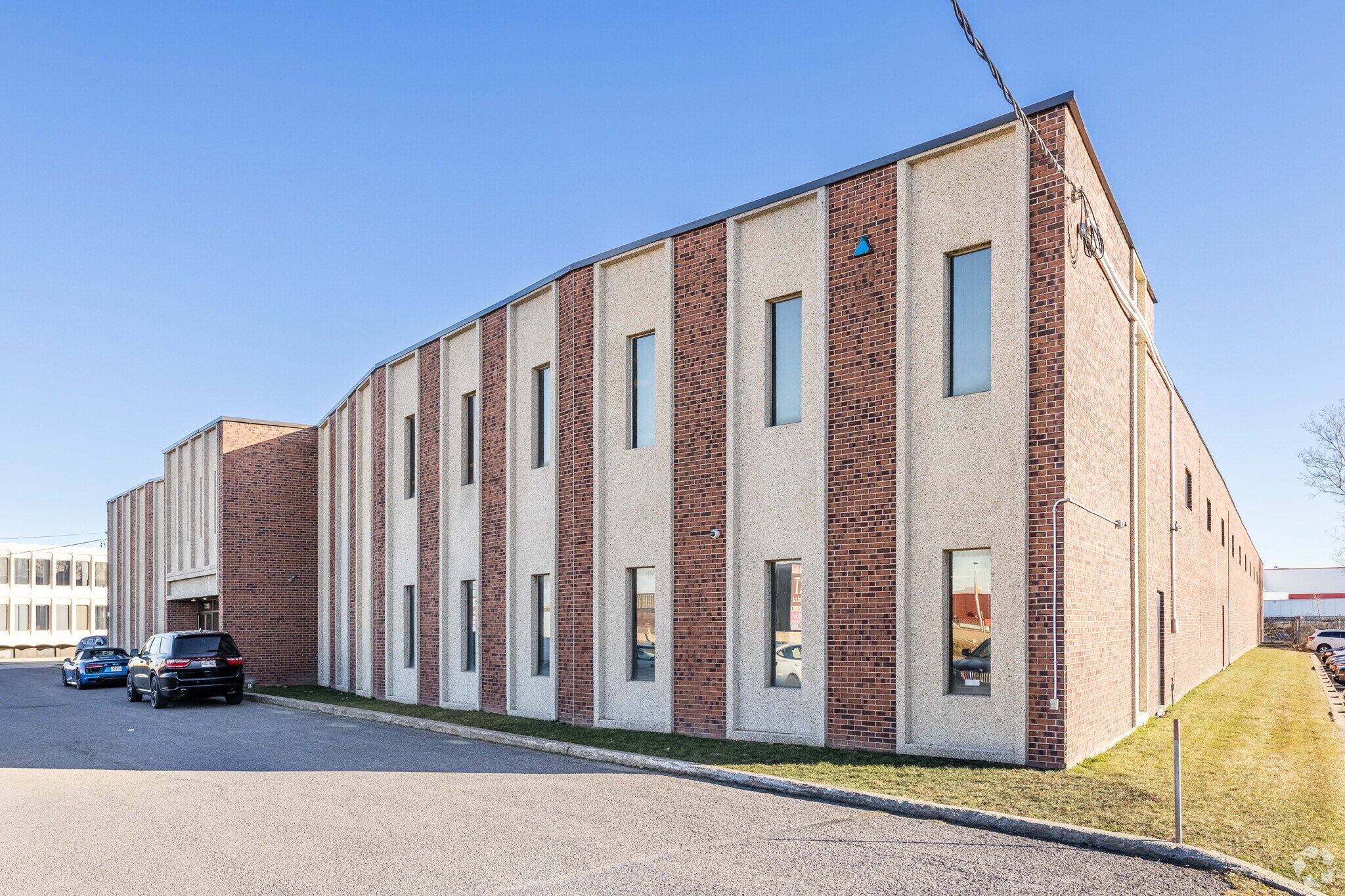 7250-7300 Hwy Trans-Canadienne, Montréal, QC à vendre Photo principale- Image 1 de 1