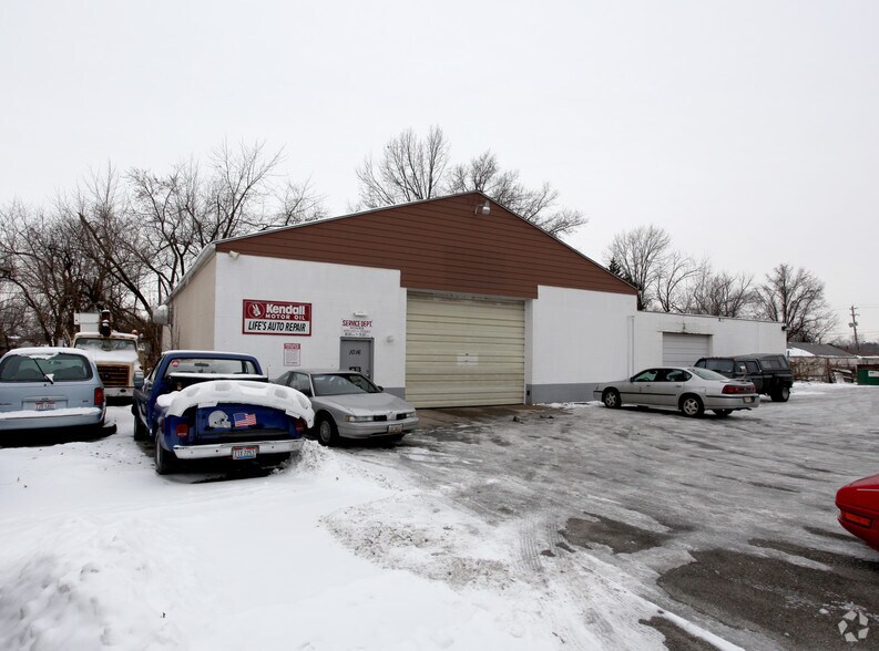 1016 Barnett Rd, Columbus, OH à vendre - Photo du bâtiment - Image 2 de 2