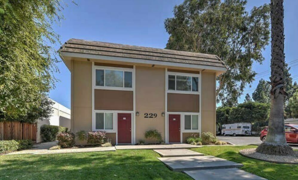 229 Polaris Ave, Mountain View, CA à louer Photo principale- Image 1 de 15