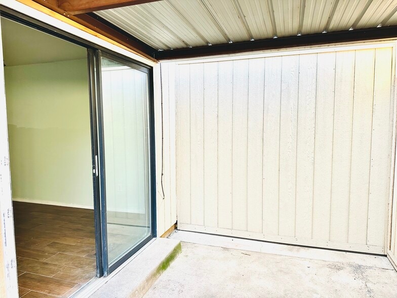 839 Two Forty Pl, Oklahoma City, OK à vendre - Photo intérieure - Image 2 de 24