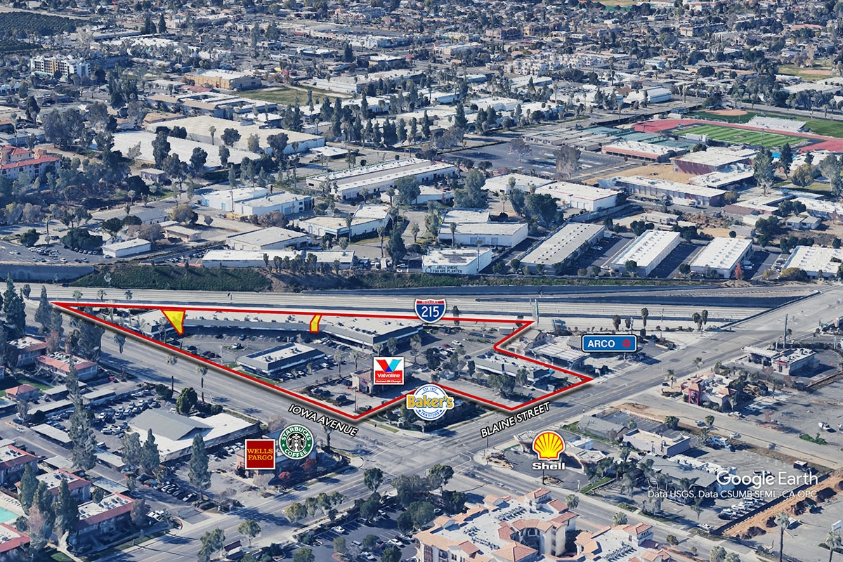 3355 Iowa Ave, Riverside, CA for lease Primary Photo- Image 1 of 7