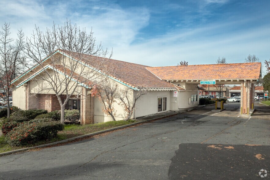 3970 Missouri Flat Rd, Placerville, CA à louer - Photo du bâtiment - Image 3 de 32