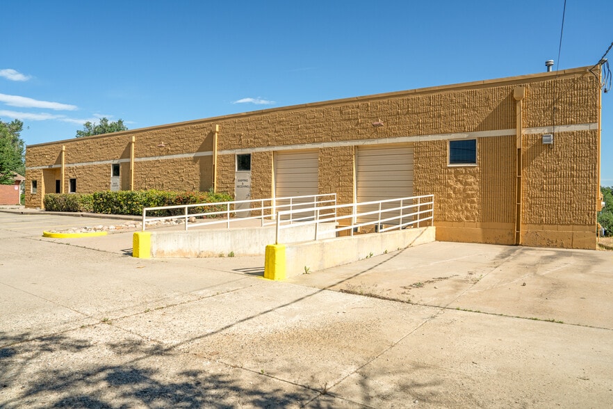 2737 W 2nd Ave, Denver, CO for lease - Building Photo - Image 2 of 36