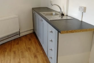 Dormans Park Rd, East Grinstead for lease Interior Photo- Image 2 of 2