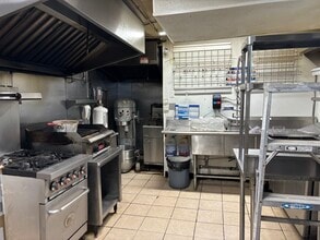 20 County Road 39, Southampton, NY for lease Interior Photo- Image 1 of 2