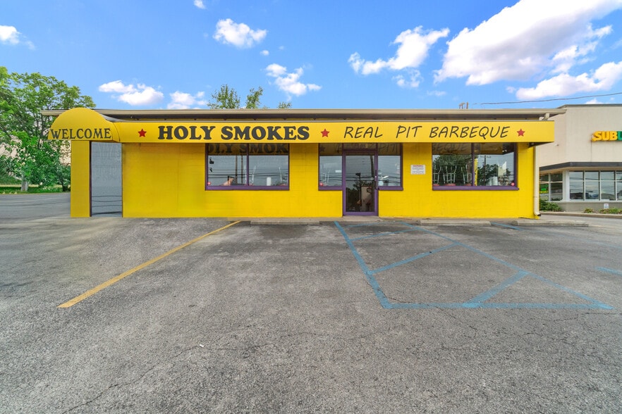 7508 Preston Hwy, Louisville, KY for sale - Building Photo - Image 2 of 16