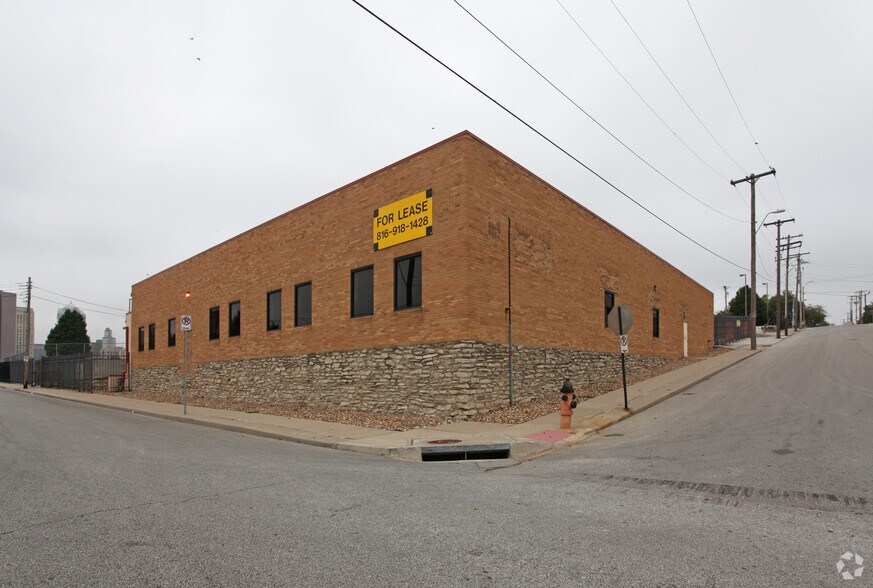 1120 E 13th St, Kansas City, MO à louer - Photo du bâtiment - Image 2 de 5