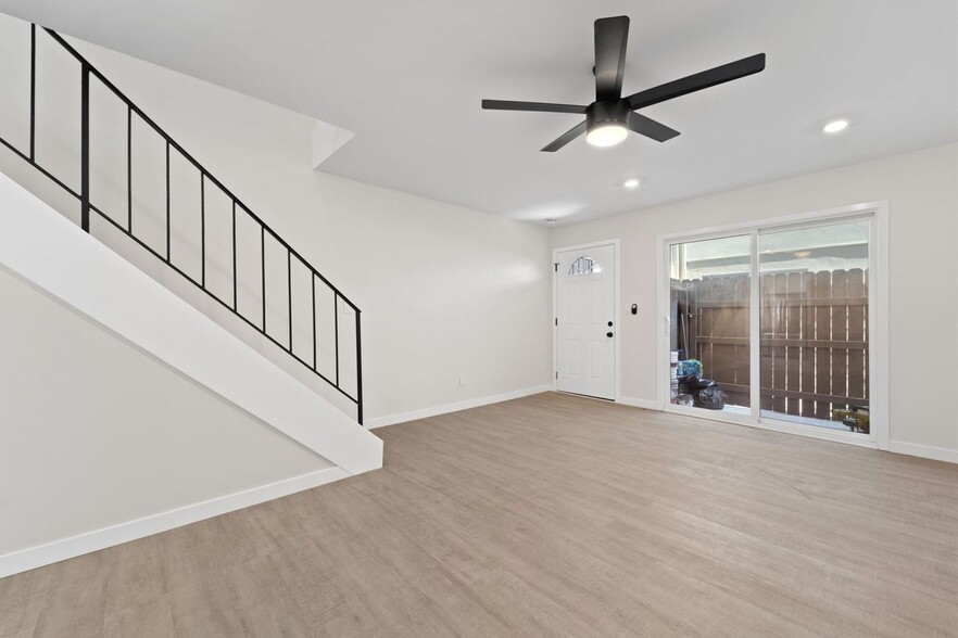 4912 Muir Ave, San Diego, CA à vendre - Photo intérieure - Image 3 de 12