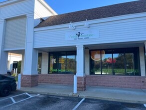 3045 Tower Hill Rd, South Kingstown, RI for lease Interior Photo- Image 2 of 10