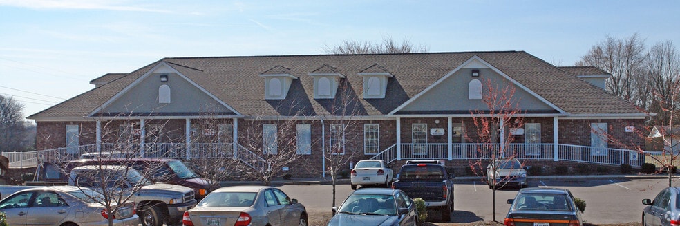 435 Nissan Dr, Smyrna, TN for lease - Building Photo - Image 3 of 11