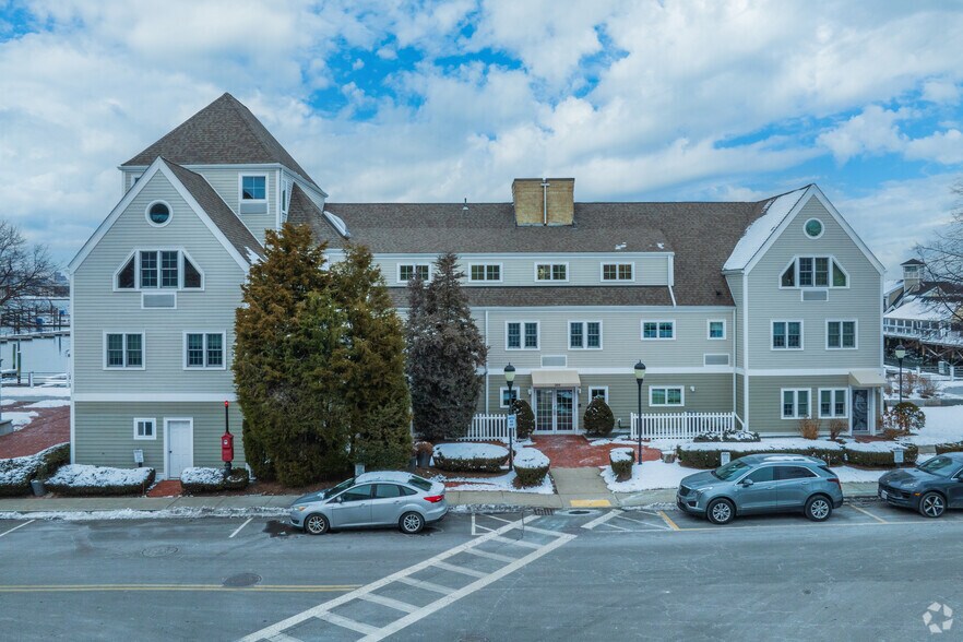 304 Victory Rd, Quincy, MA à louer - Photo du bâtiment - Image 2 de 5