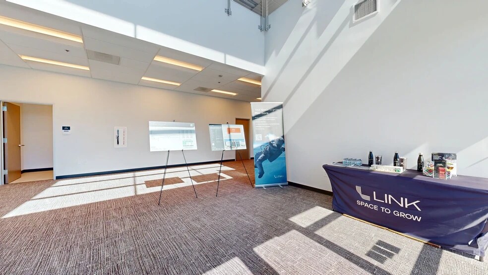 112 W Alondra Blvd, Gardena, CA à louer - Numérisation 3D de Matterport - Image 3 de 23