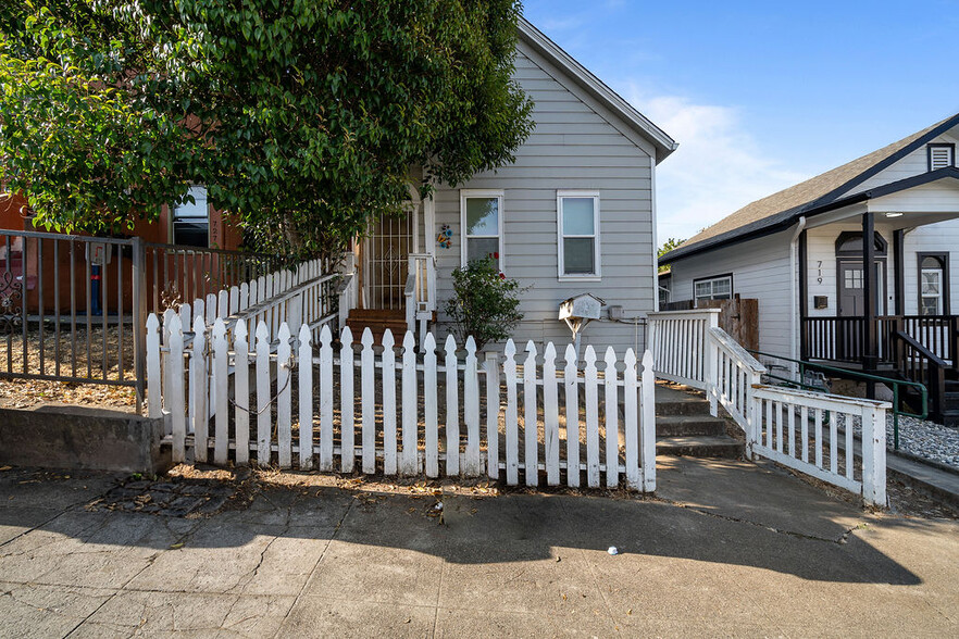 723 Florida St, Vallejo, CA à vendre - Photo du bâtiment - Image 1 de 24