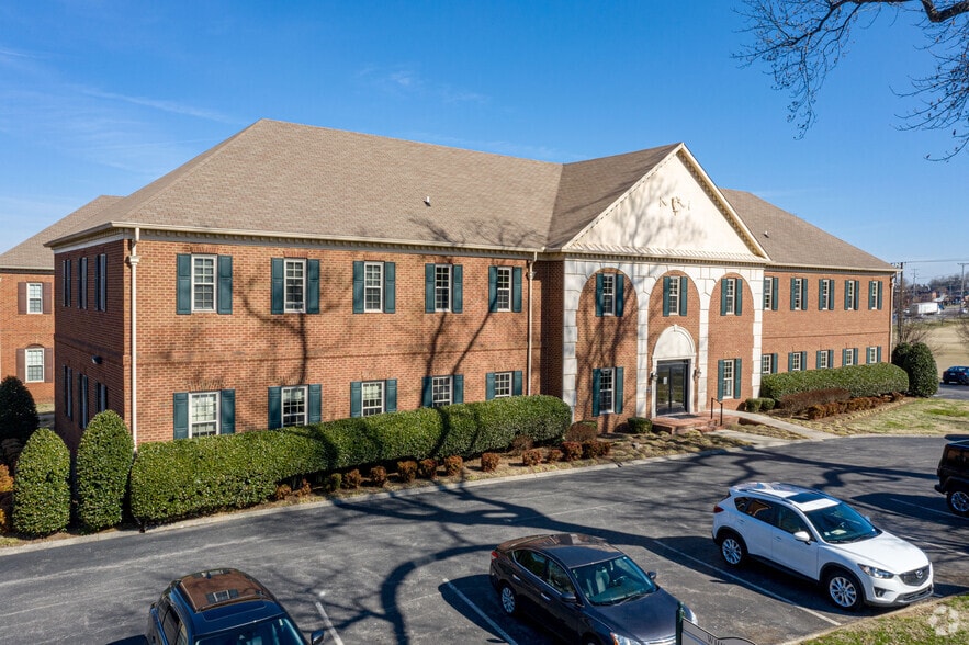 103 Hazel Path Ct, Hendersonville, TN for lease - Building Photo - Image 2 of 19