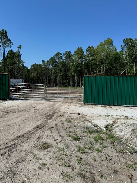 999 Thomas Industry Way, Saint Augustine, FL à louer - Photo principale - Image 1 de 4