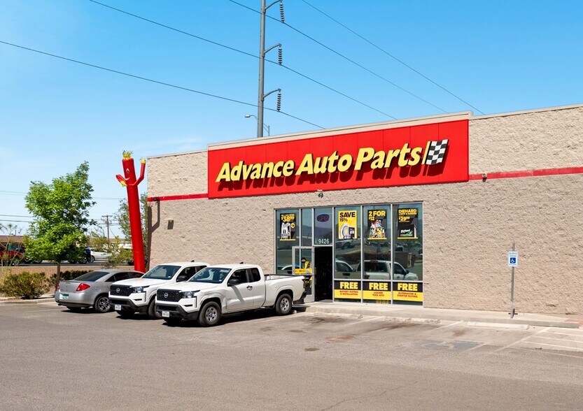 9426 Montana Ave, El Paso, TX à vendre - Photo du bâtiment - Image 2 de 4