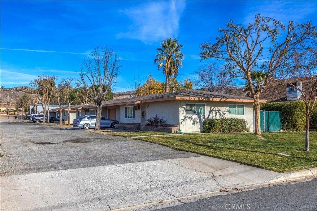 32390 Avenue D, Yucaipa, CA à vendre Photo principale- Image 1 de 23