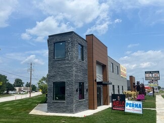 Plus de détails pour 34001 Groesbeck Hwy, Clinton Township, MI - Bureau/Médical à louer