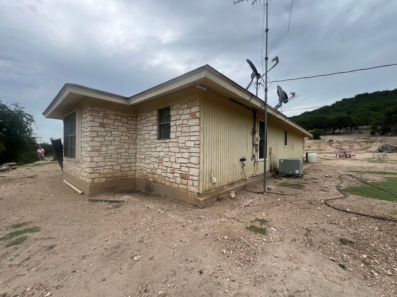 20239 Stillman Valley Rd, Florence, TX for sale - Building Photo - Image 3 of 23