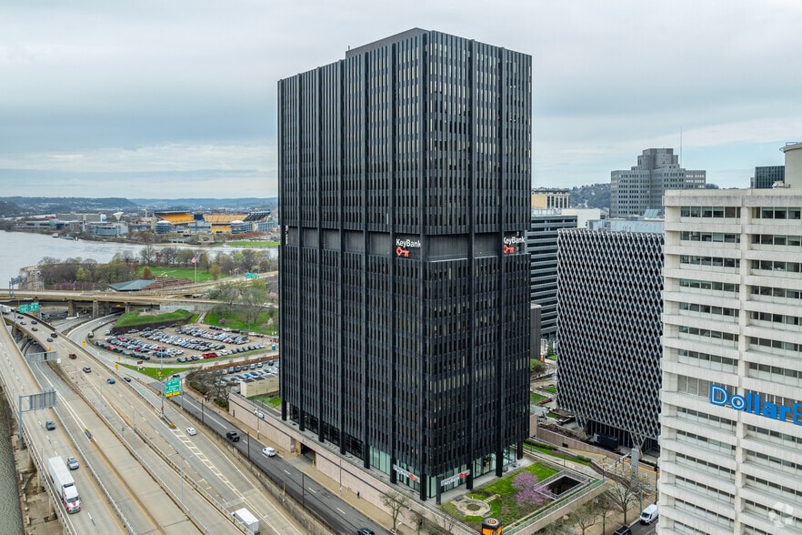 11 Stanwix St, Pittsburgh, PA à louer - Photo du bâtiment - Image 1 de 8