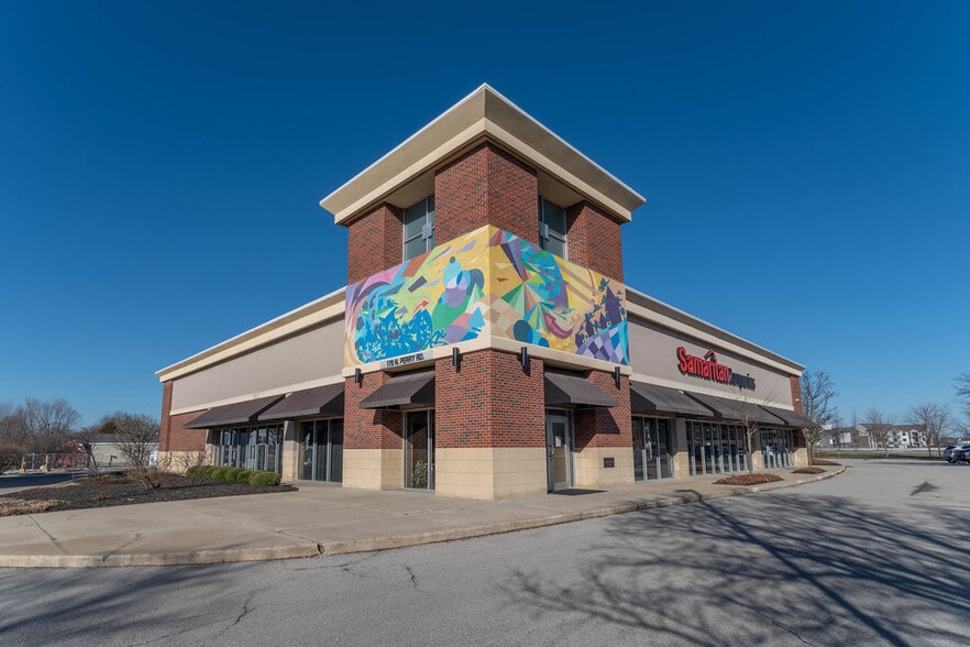 170 N Perry Rd, Plainfield, IN for lease - Primary Photo - Image 1 of 11