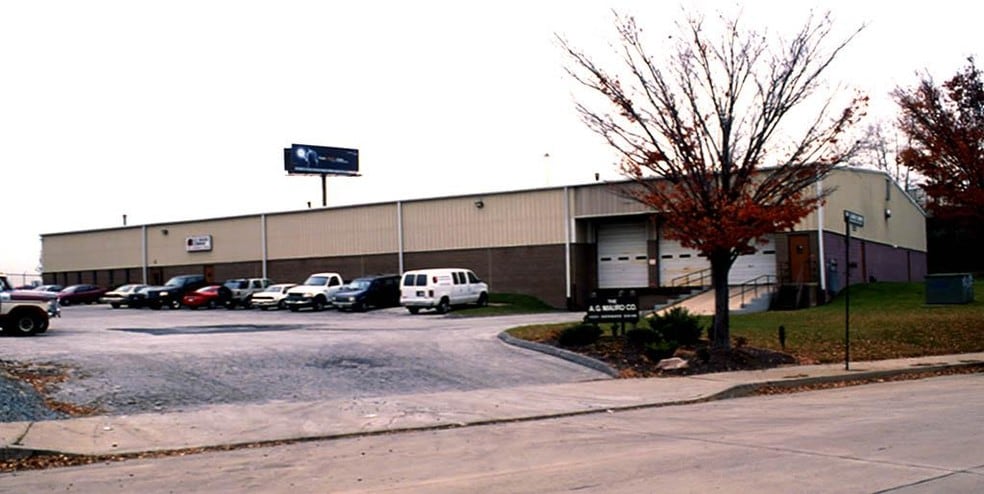 1221 Bernard Dr, Baltimore, MD for sale - Building Photo - Image 2 of 5