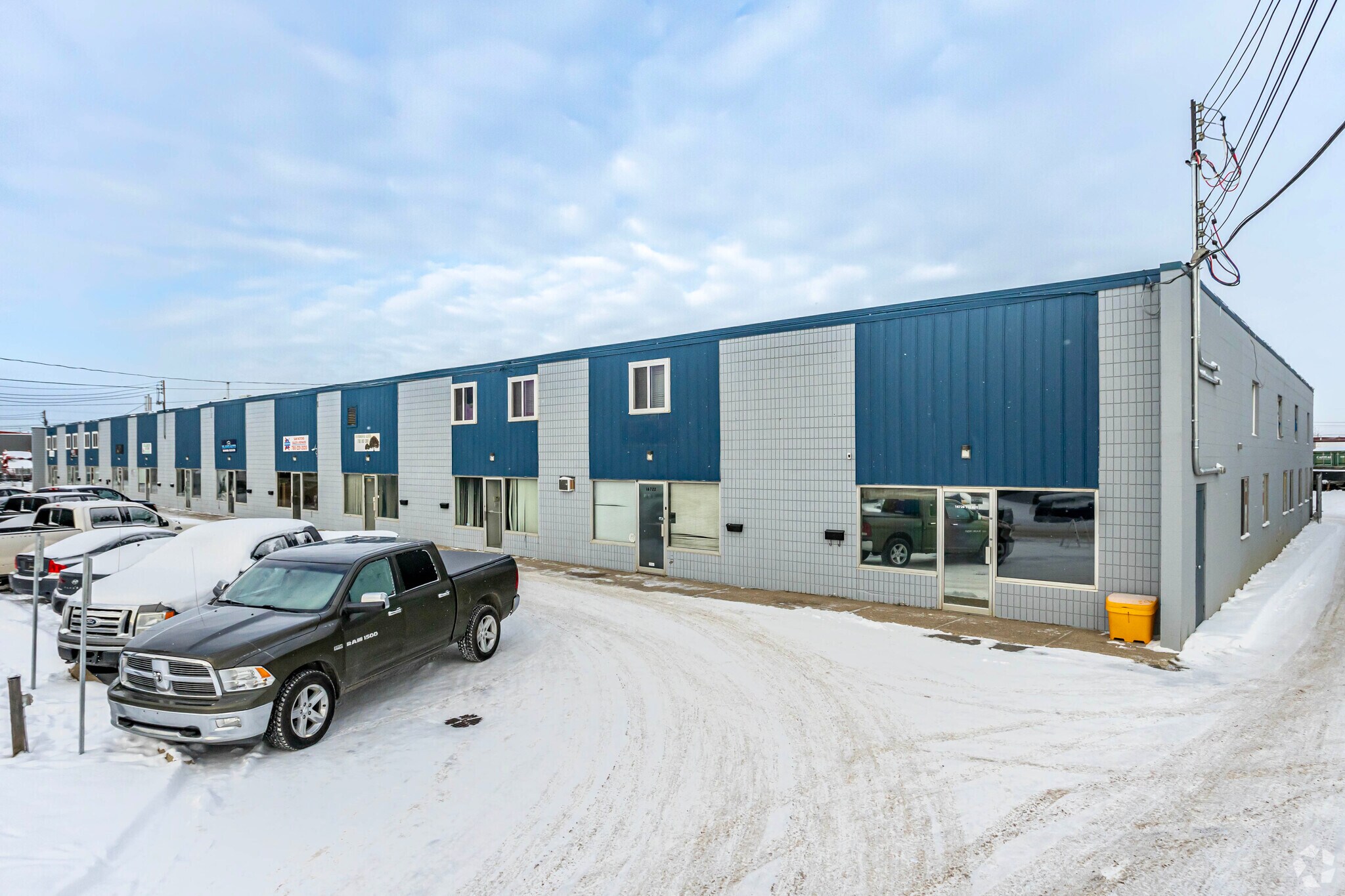 16740 110th Ave NW, Edmonton, AB for sale Primary Photo- Image 1 of 1