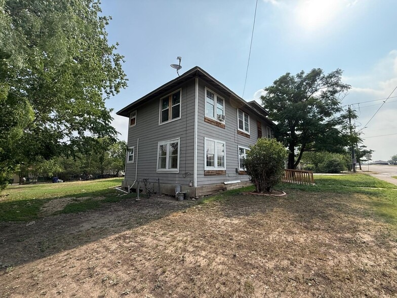 541 Hammond Ave, San Antonio, TX for sale - Building Photo - Image 2 of 17