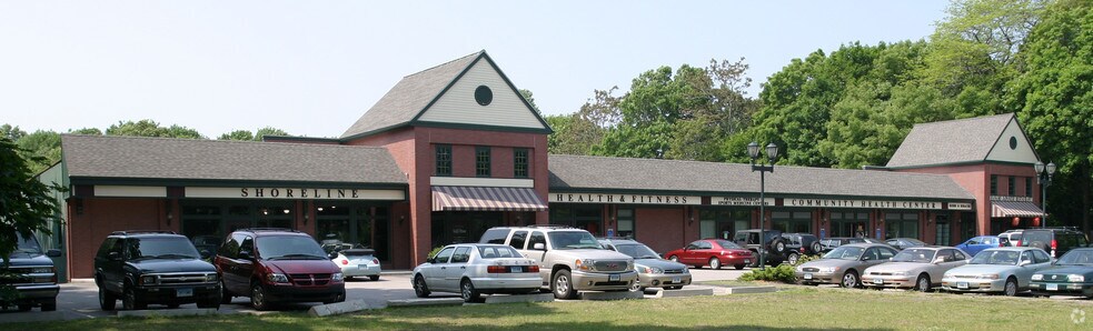 114 E Main St, Clinton, CT for lease - Primary Photo - Image 1 of 1