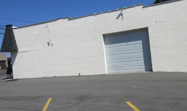 49904-49908 Gratiot Ave, Chesterfield, MI for sale - Building Photo - Image 3 of 5