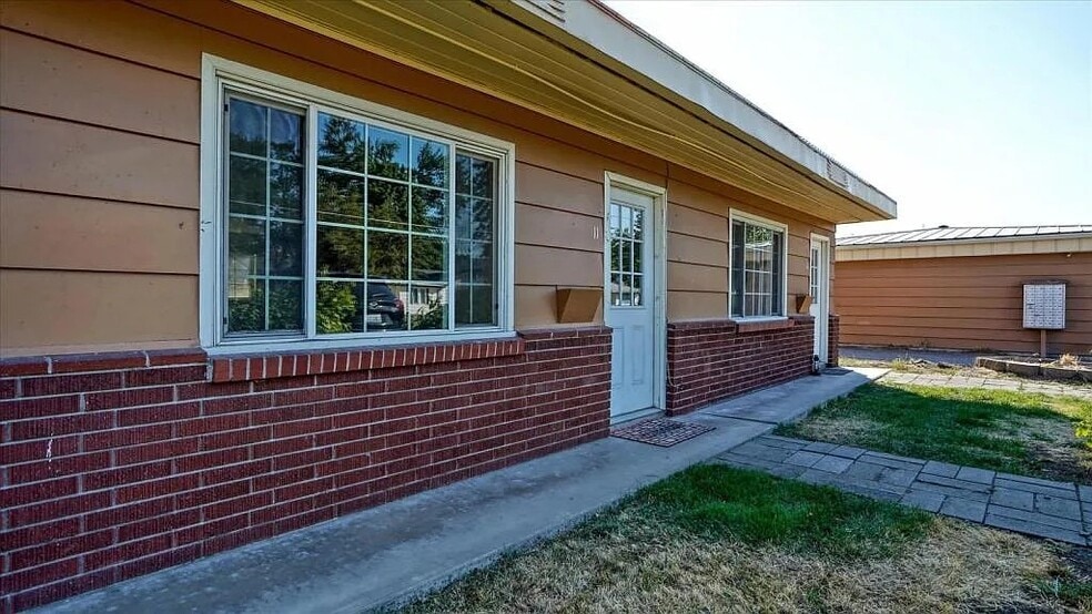10516 E Main Ave, Spokane, WA for sale - Building Photo - Image 2 of 12