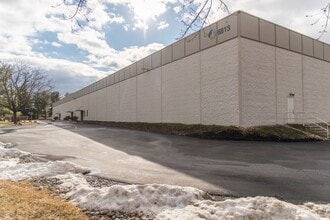 6813 Ruppsville Rd, Allentown, PA à louer Photo intérieure- Image 1 de 13