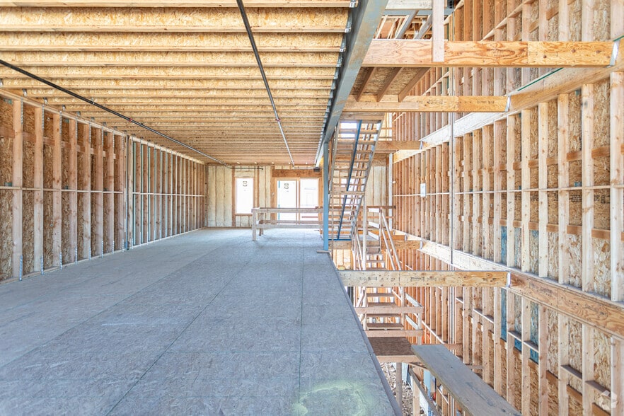 1922 S Highway 40, Heber City, UT for sale - Interior Photo - Image 2 of 30