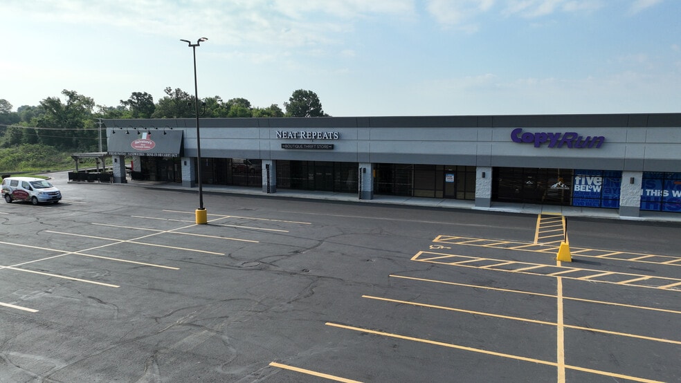 1932-1966 W Retail Ln, Ozark, MO for lease - Building Photo - Image 2 of 10