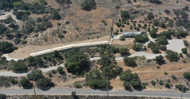 Plus de détails pour 24900 Calabasas Rd, Calabasas, CA - Terrain à vendre