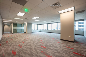 10 W Market St, Indianapolis, IN for lease Interior Photo- Image 1 of 7