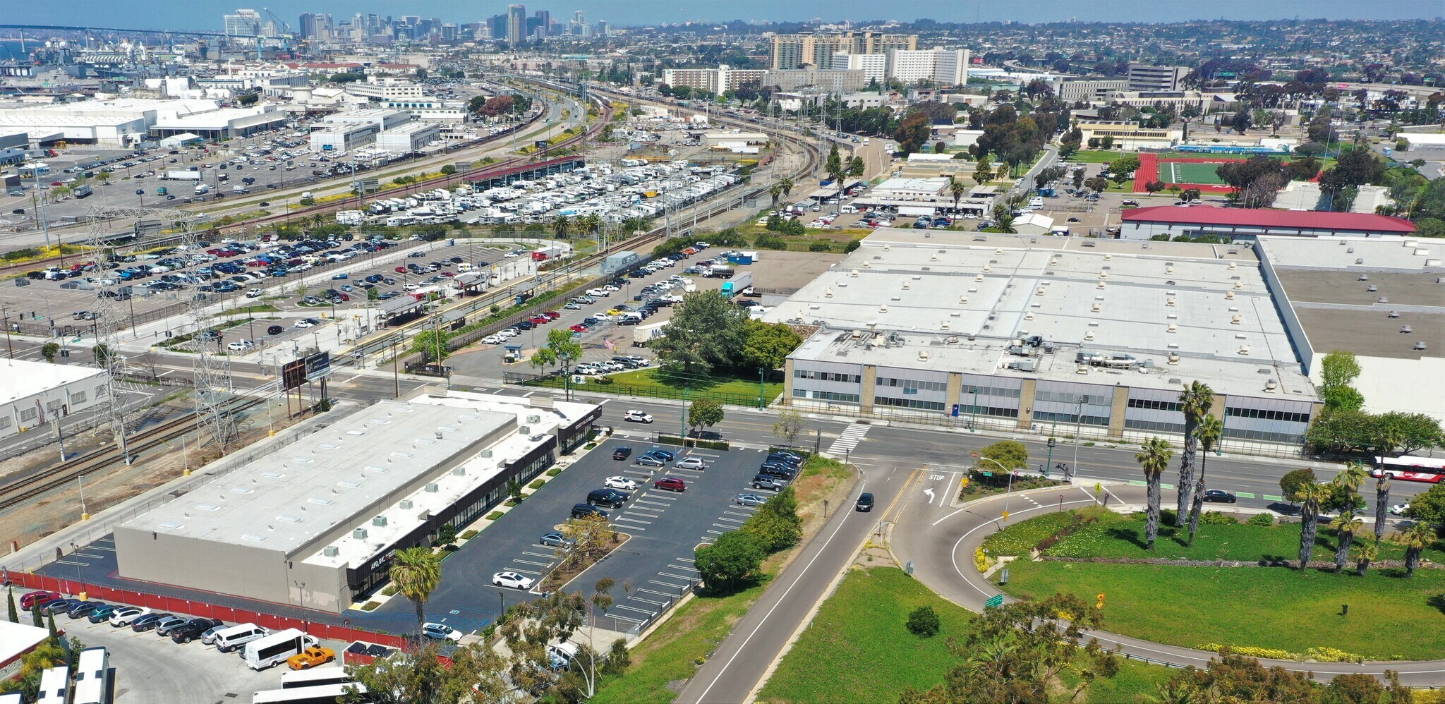 408-444 W 8th St, National City, CA à vendre Aérien- Image 1 de 1