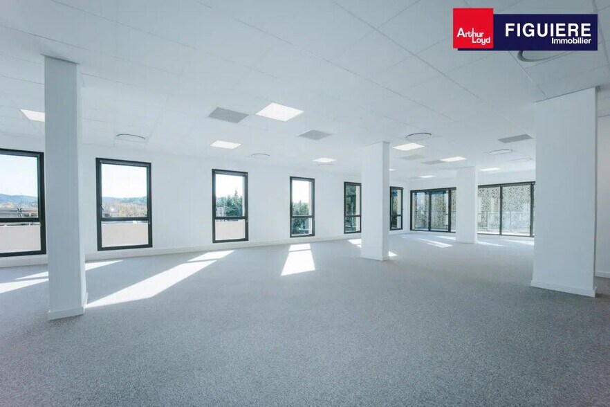 Chemin Des Piboules, Aix-en-Provence for lease - Interior Photo - Image 3 of 17