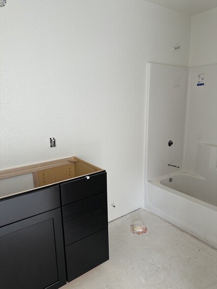 722 Locust St, Garberville, CA for sale - Building Photo - Image 3 of 27