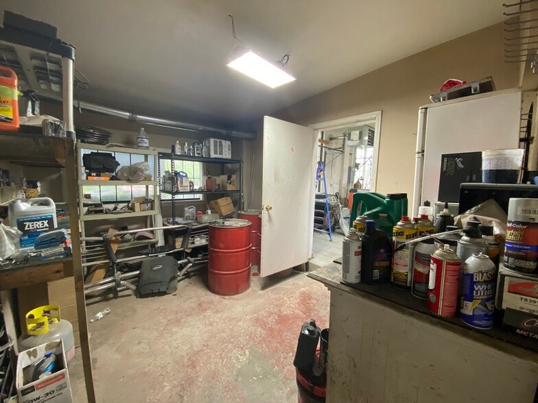 472 W Main St, Tilton, NH à vendre - Photo intérieure - Image 3 de 21