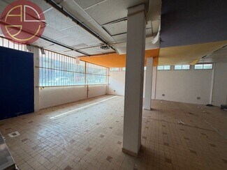 Plus de détails pour Commerce de détail à vendre