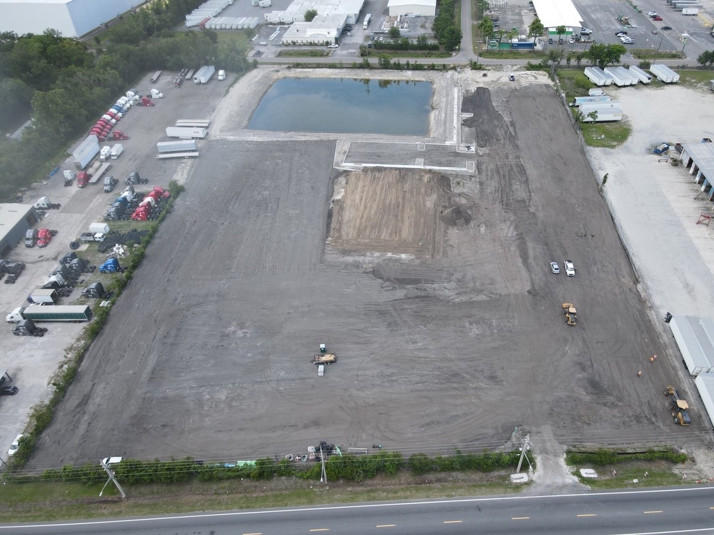 5300 Beaver St, Jacksonville, FL for lease Building Photo- Image 1 of 2